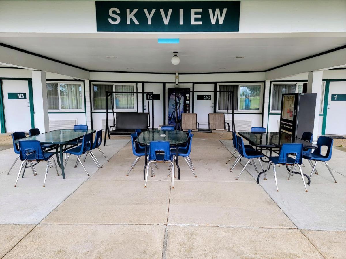 Skyview Motel - Prairie Du Sac Ngoại thất bức ảnh
