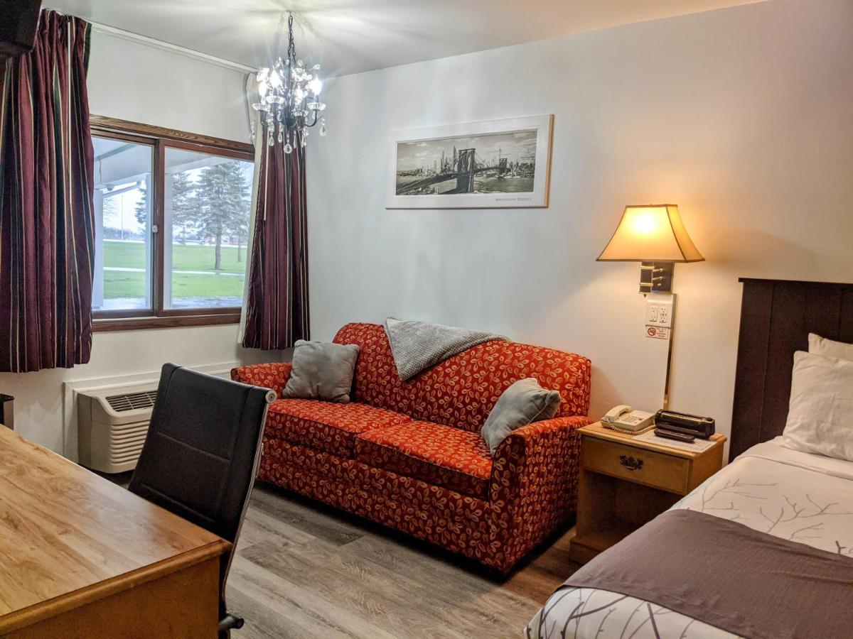 Skyview Motel - Prairie Du Sac Ngoại thất bức ảnh