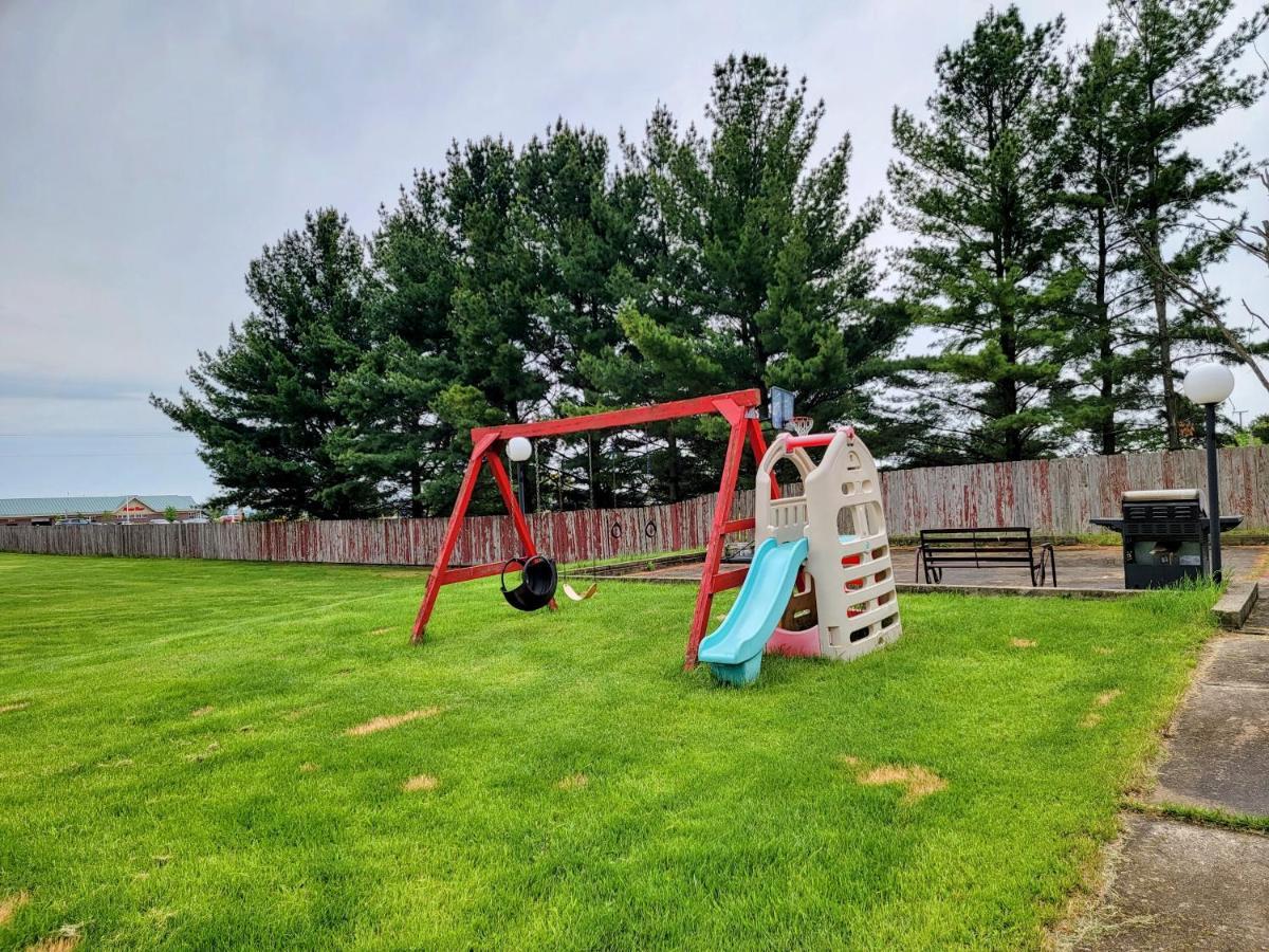 Skyview Motel - Prairie Du Sac Ngoại thất bức ảnh