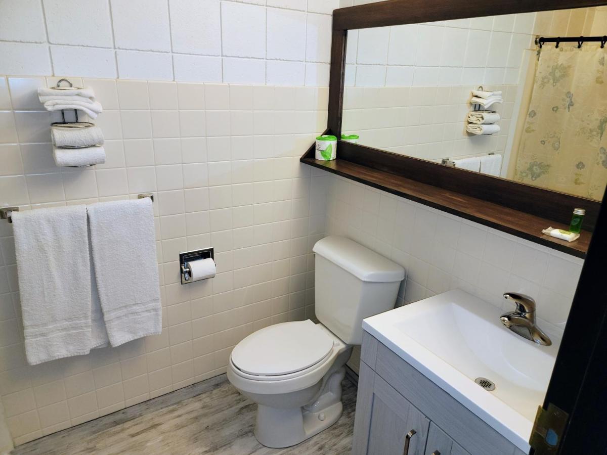 Skyview Motel - Prairie Du Sac Ngoại thất bức ảnh