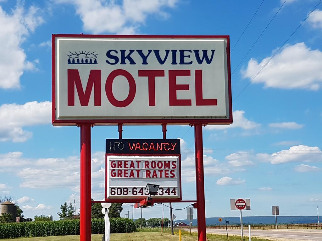 Skyview Motel - Prairie Du Sac Ngoại thất bức ảnh