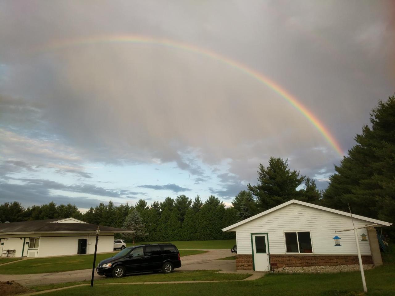 Skyview Motel - Prairie Du Sac Ngoại thất bức ảnh