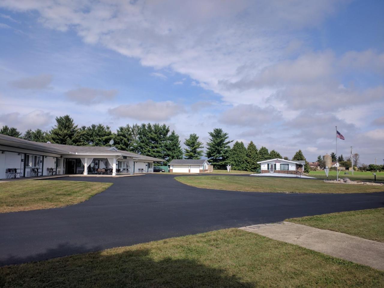 Skyview Motel - Prairie Du Sac Ngoại thất bức ảnh